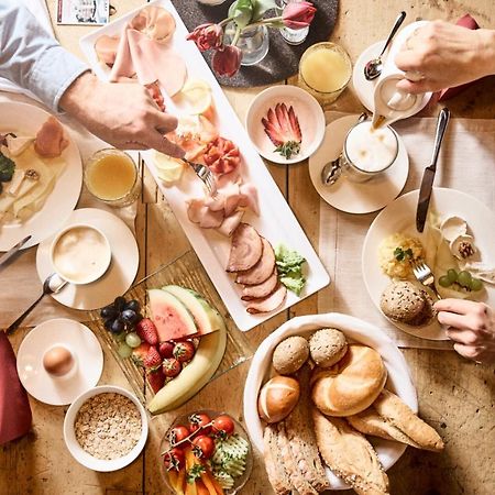 "Quality Hosts Arlberg" Hotel Garni Moessmer 장크트안톤암아를베르크 외부 사진