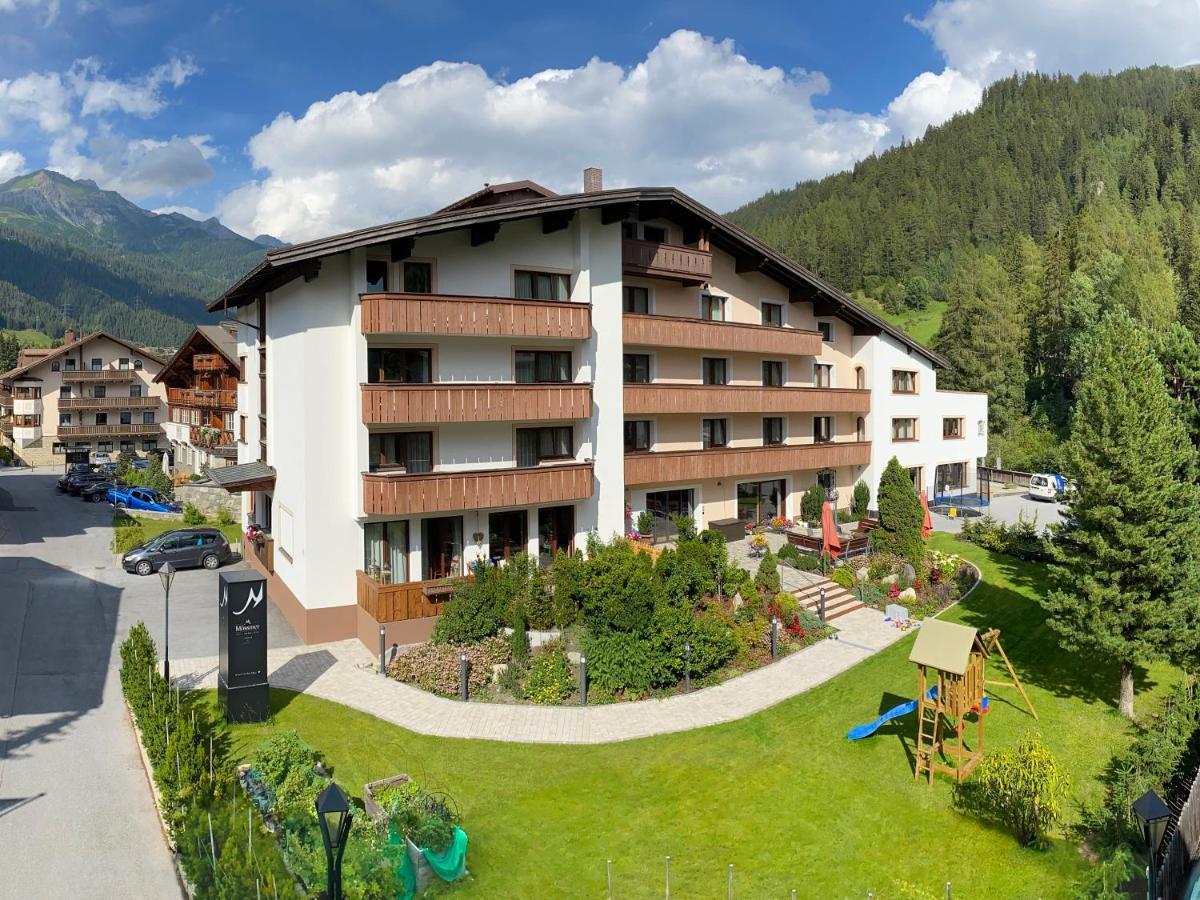 "Quality Hosts Arlberg" Hotel Garni Moessmer 장크트안톤암아를베르크 외부 사진