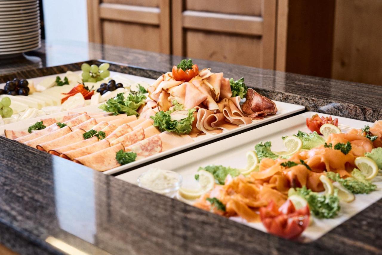 "Quality Hosts Arlberg" Hotel Garni Moessmer 장크트안톤암아를베르크 외부 사진