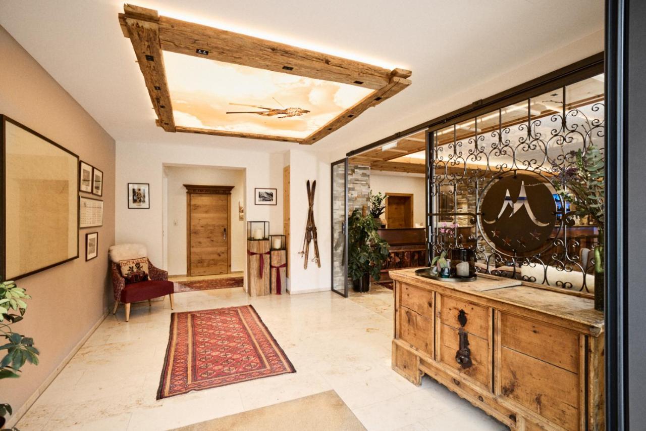 "Quality Hosts Arlberg" Hotel Garni Moessmer 장크트안톤암아를베르크 외부 사진