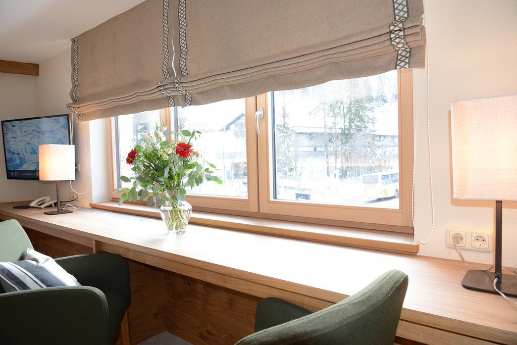 "Quality Hosts Arlberg" Hotel Garni Moessmer 장크트안톤암아를베르크 외부 사진