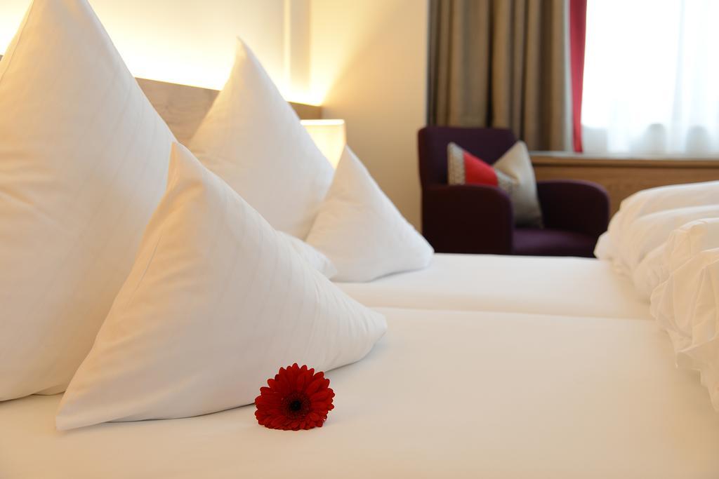 "Quality Hosts Arlberg" Hotel Garni Moessmer 장크트안톤암아를베르크 외부 사진