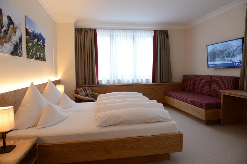 "Quality Hosts Arlberg" Hotel Garni Moessmer 장크트안톤암아를베르크 외부 사진