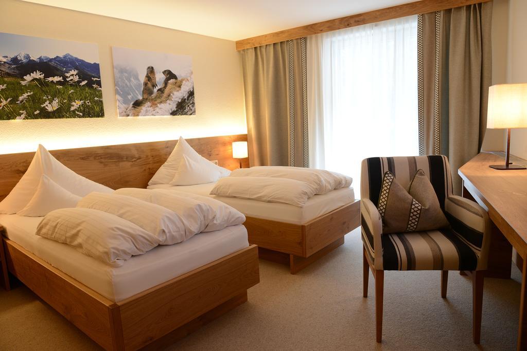 "Quality Hosts Arlberg" Hotel Garni Moessmer 장크트안톤암아를베르크 외부 사진