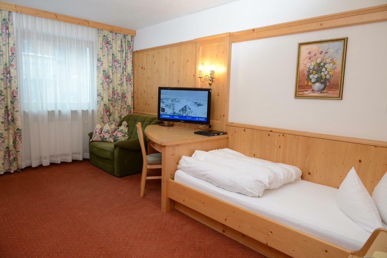 "Quality Hosts Arlberg" Hotel Garni Moessmer 장크트안톤암아를베르크 외부 사진